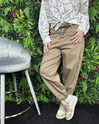 Pantalone Naiif over Camel